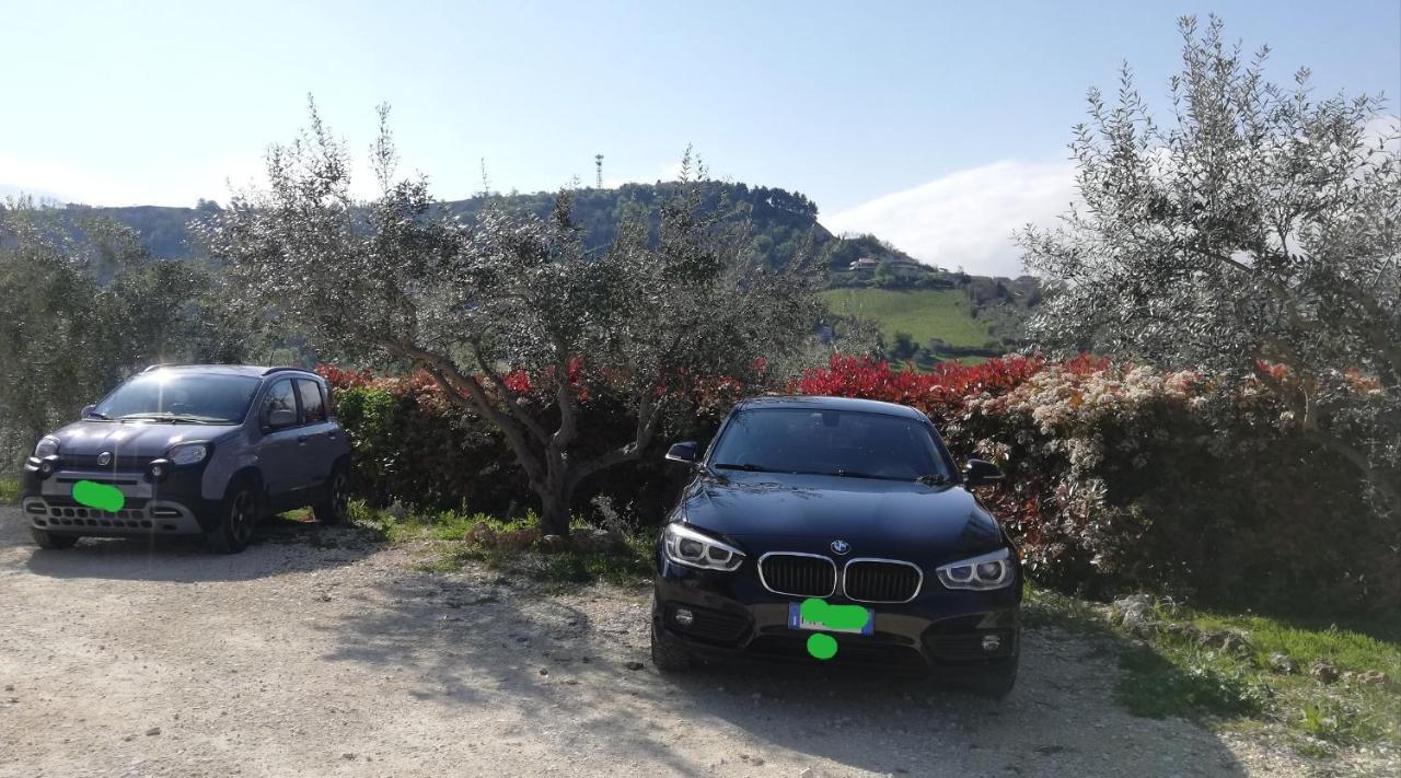 La Bella Addormentata Bed & Breakfast Chieti Bagian luar foto