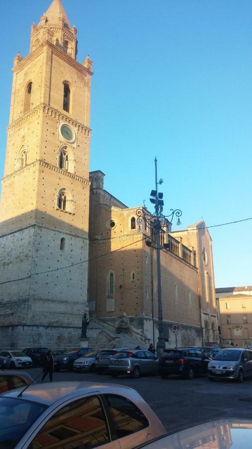 La Bella Addormentata Bed & Breakfast Chieti Bagian luar foto
